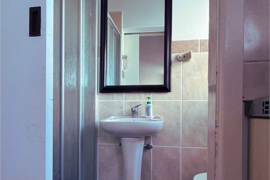 5 Bedroom Property for Sale in Shelley Point Western Cape